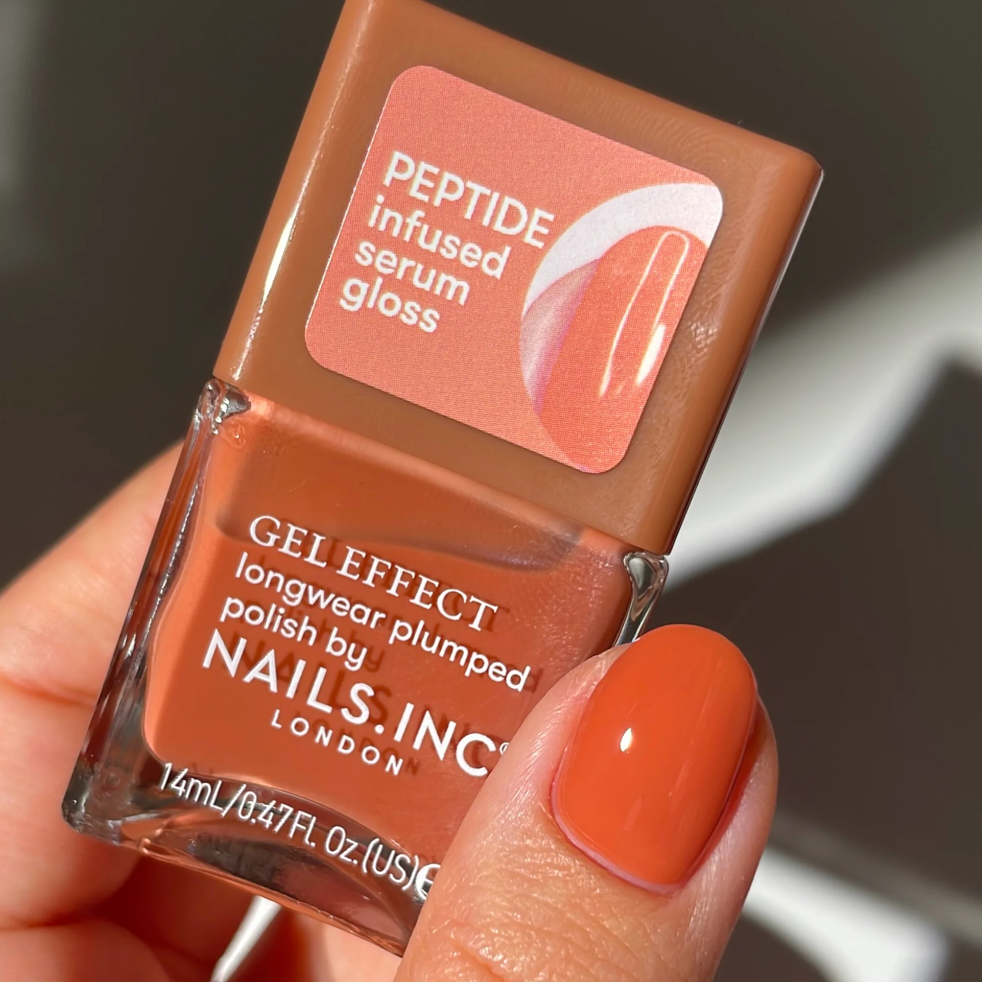 Plump and Glow 8-Piece Peptide-Infused Nail Polish Set - Image 7